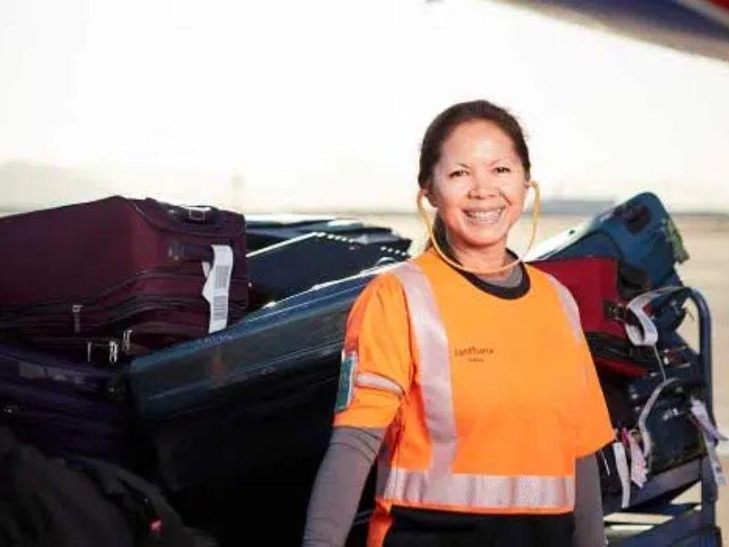 Different Types of Airport Jobs with their Average Salaries